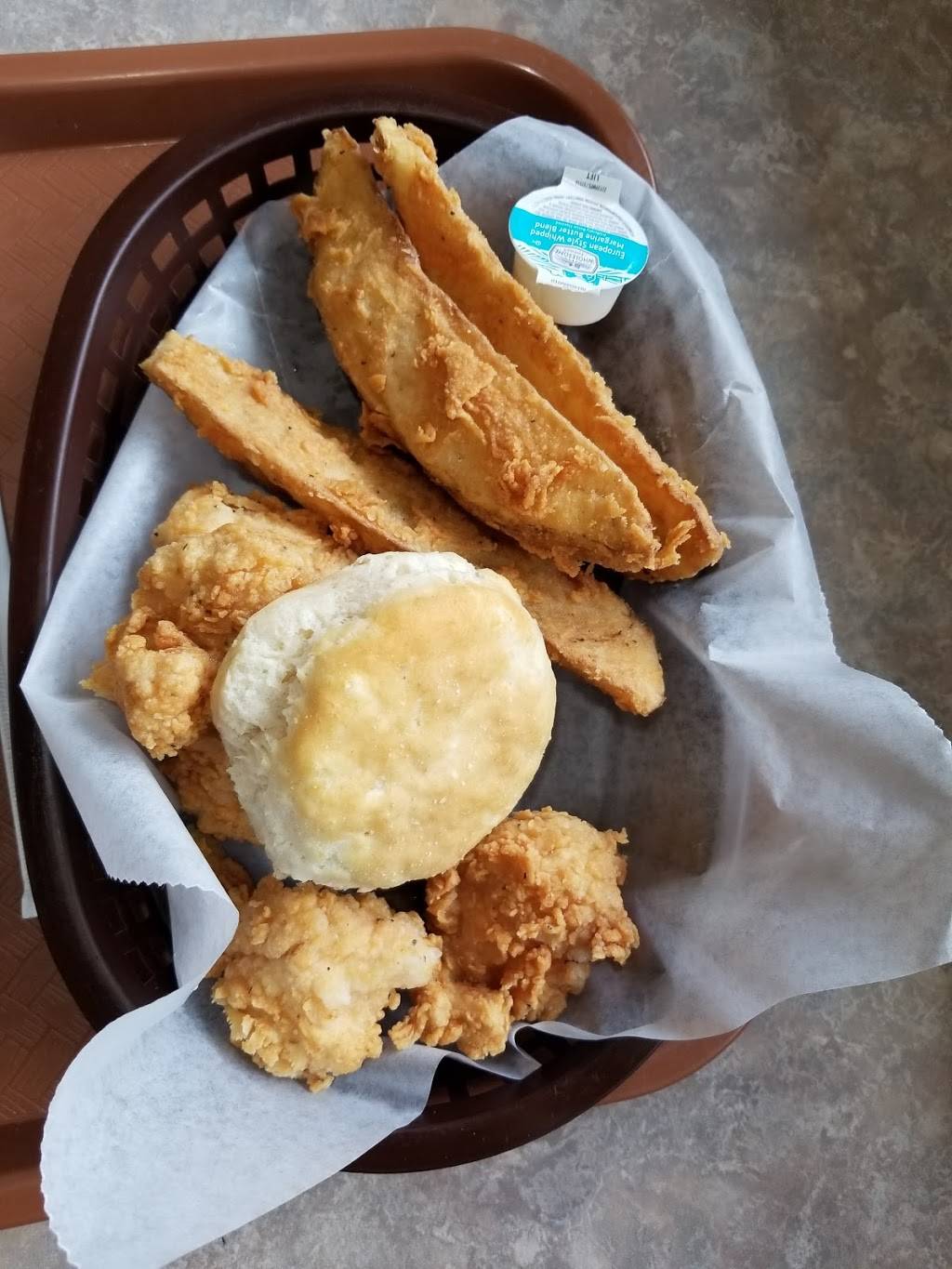 The Chicken Barn | restaurant | 1700 McHenry Ave, Modesto, CA 95350, USA | 2095247311 OR +1 209-524-7311