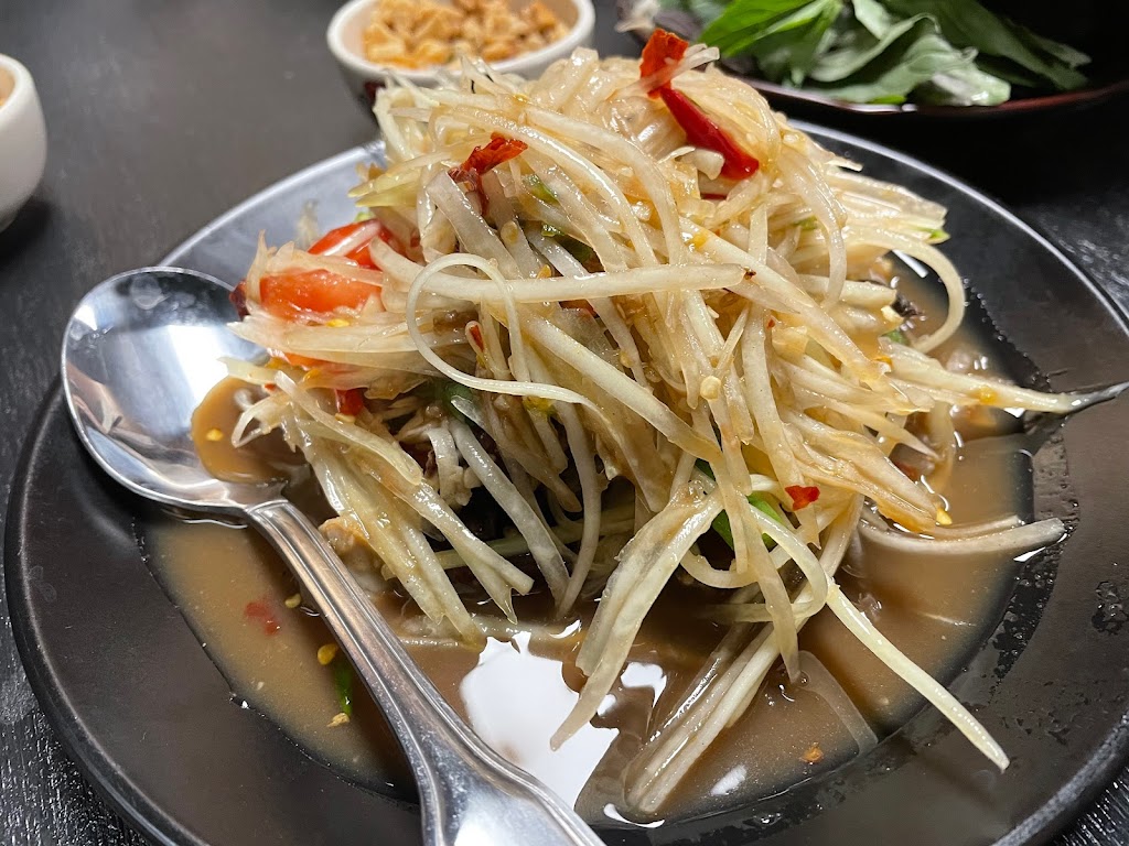 Eat Thai Kitchen & TGer | cafe | 6120 Reseda Blvd, Tarzana, CA 91335, USA | 7472656000 OR +1 747-265-6000