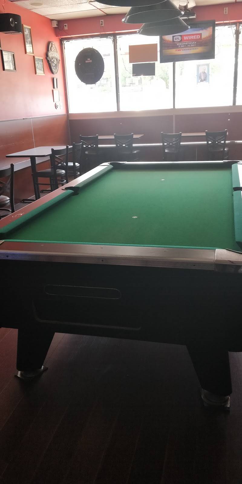 Happyland Restaurant Pub & Cafe | restaurant | 2302 Eglinton Ave E, Scarborough, ON M1K 2M2, Canada | 4167599780 OR +1 416-759-9780