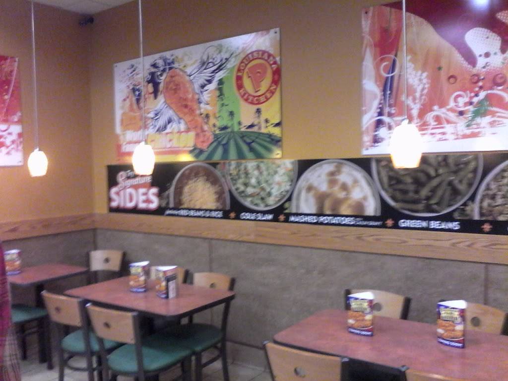 Popeyes Louisiana Kitchen | restaurant | Mall Food Court, 801 N Congress Ave SUITE 681, Boynton Beach, FL 33426, USA | 5617520029 OR +1 561-752-0029