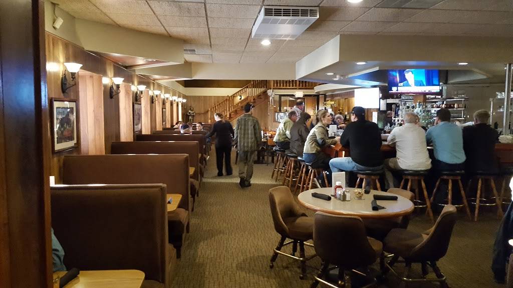 Knights Steakhouse | restaurant | 2324 Dexter Ave, Ann Arbor, MI 48103, USA | 7346658644 OR +1 734-665-8644