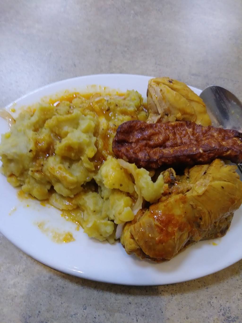 Bohio Tipico Restaurant | restaurant | 3600 N Sharon Amity Rd, Charlotte, NC 28205, USA | 9802377651 OR +1 980-237-7651