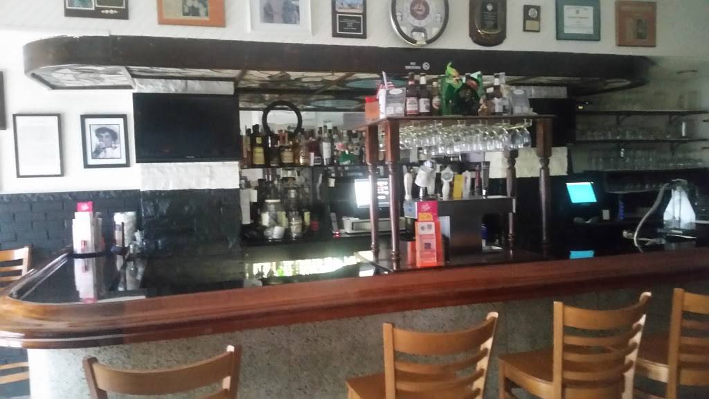 Canlons | restaurant | 1825 N Railroad Ave, Staten Island, NY 10306, USA | 7186673013 OR +1 718-667-3013