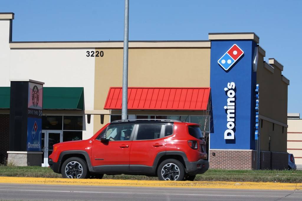 Dominos Pizza | meal delivery | 3200 E Agency St, Burlington, IA 52601, USA | 3197523030 OR +1 319-752-3030