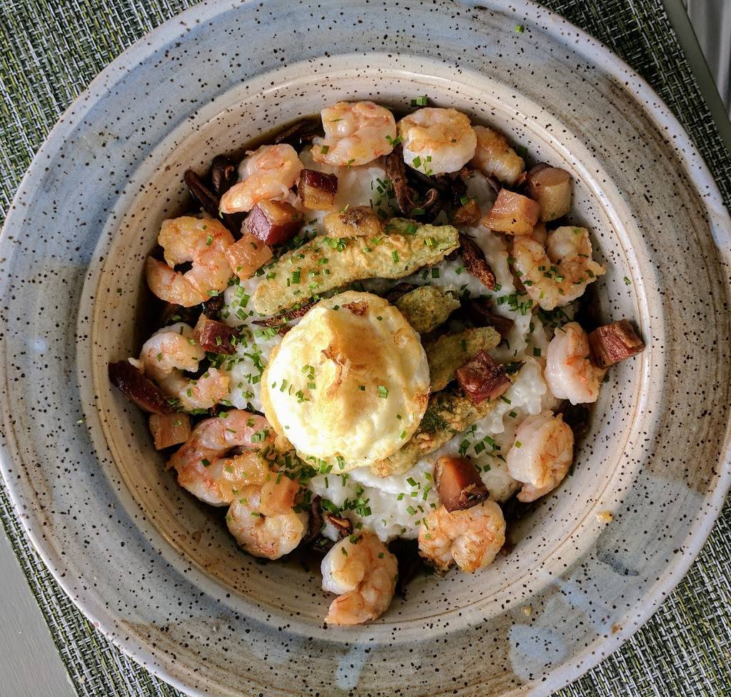 Sweetgrass Restaurant and Bar | restaurant | 100 Marina Dr, St Helena Island, SC 29920, USA | 8438382151 OR +1 843-838-2151