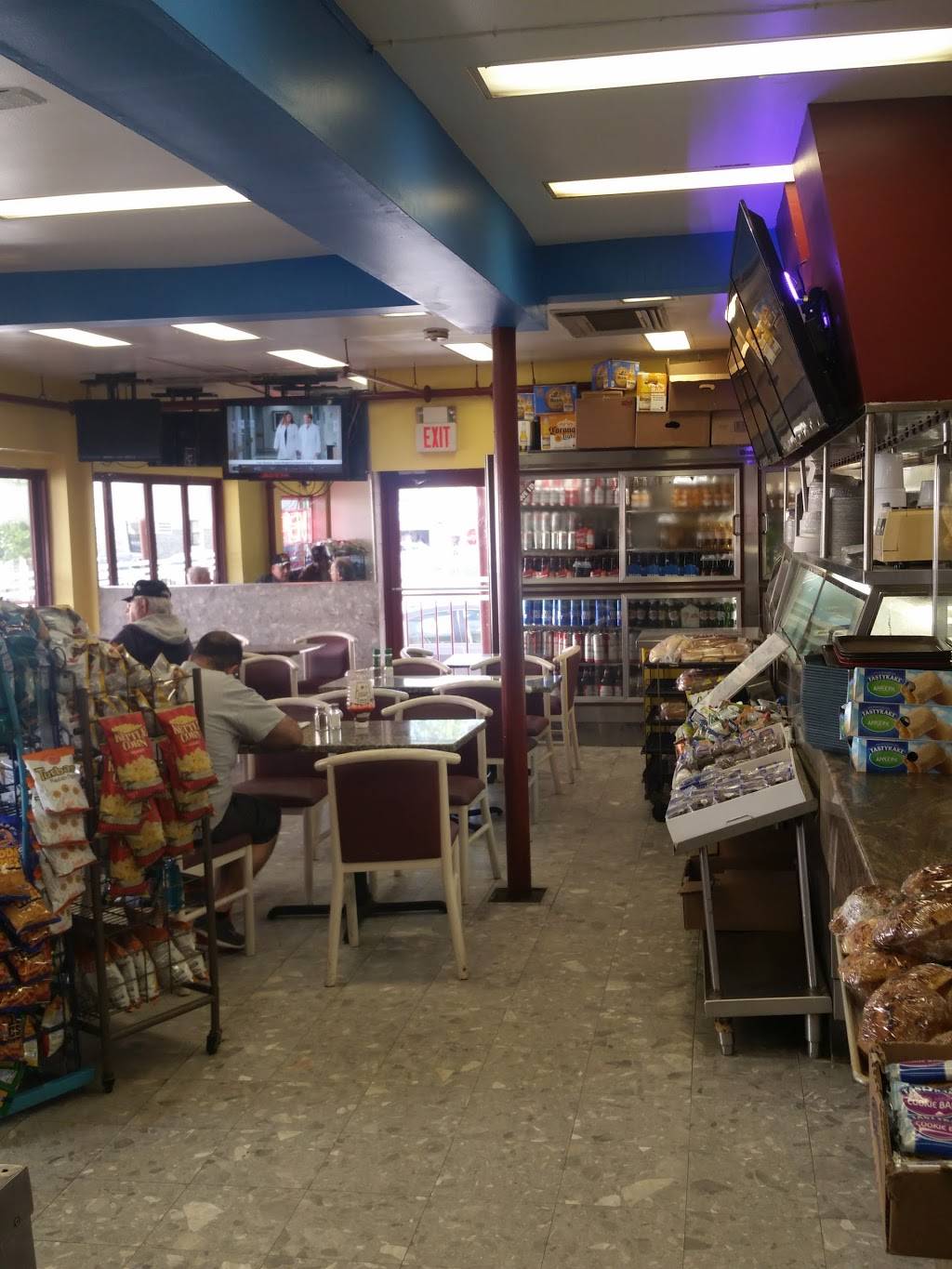 Homefield | restaurant | 970 Saw Mill River Rd, Yonkers, NY 10710, USA | 9149658600 OR +1 914-965-8600