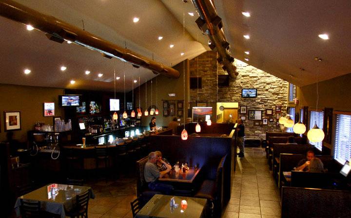 Lyon Grill | restaurant | 20889 Pontiac Trail, South Lyon, MI 48178, USA | 2484374903 OR +1 248-437-4903