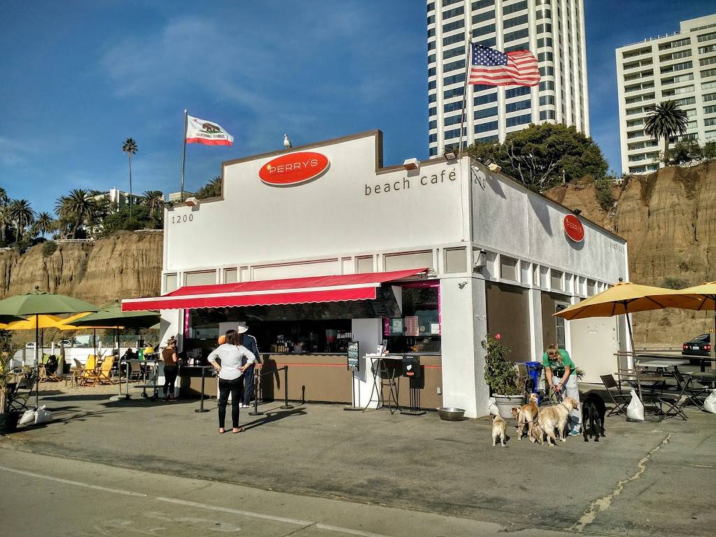 Perry’s Cafe and Beach Rentals | cafe | 930 Pacific Coast Hwy, Santa Monica, CA 90403, USA | 3102601114 OR +1 310-260-1114