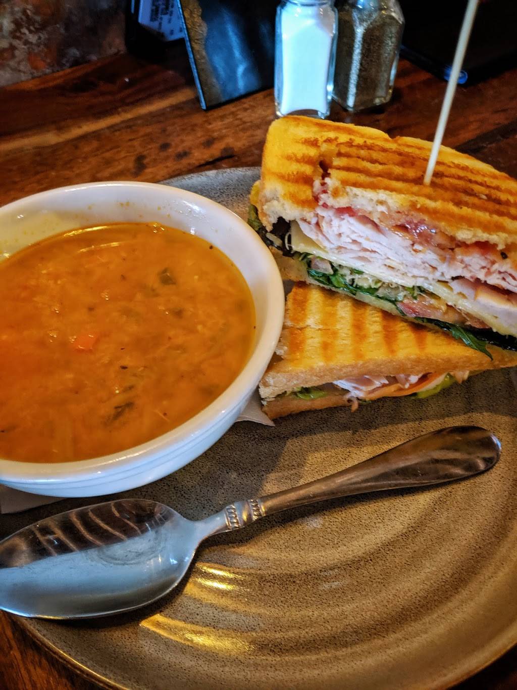 IRONWORKS kitchen | restaurant | 529 Dundas St, Woodstock, ON N4S 1C3, Canada | 5192900926 OR +1 519-290-0926