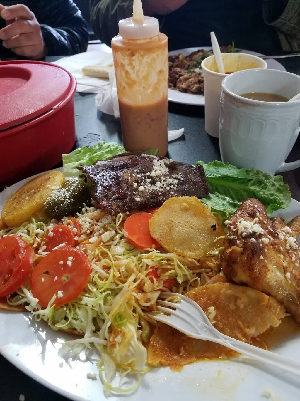 Birrieria El Primo | restaurant | 5320 Monterey Rd, San Jose, CA 95111, USA | 4085373057 OR +1 408-537-3057