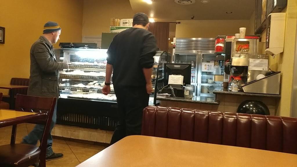 Donut Bistro | bakery | 465 S Meadows Pkwy # 21, Reno, NV 89521, USA | 7758534009 OR +1 775-853-4009