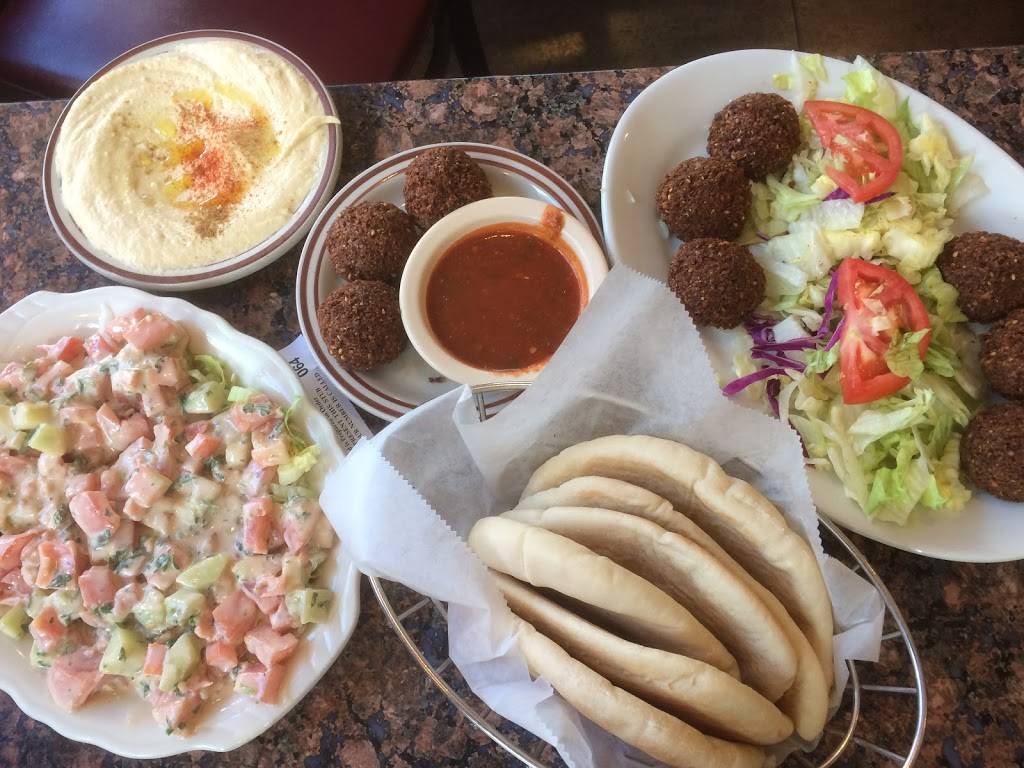 Pita Inn | restaurant | 200 Oak Creek Plaza, Mundelein, IL 60060, USA | 8475668888 OR +1 847-566-8888