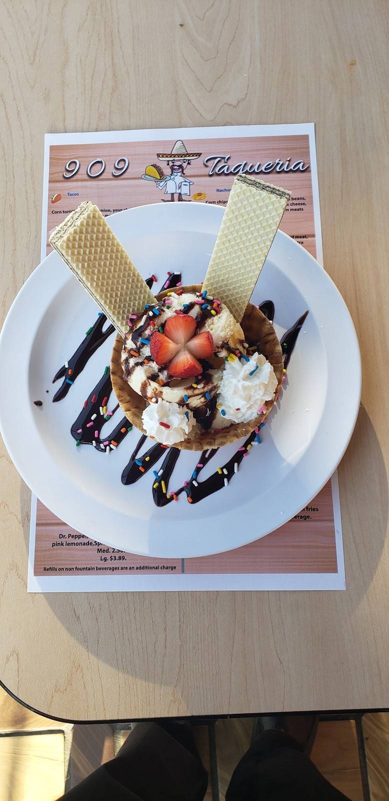 909 taqueria | restaurant | 41819 Big Bear Blvd, Big Bear Lake, CA 92315, USA | 9093660327 OR +1 909-366-0327