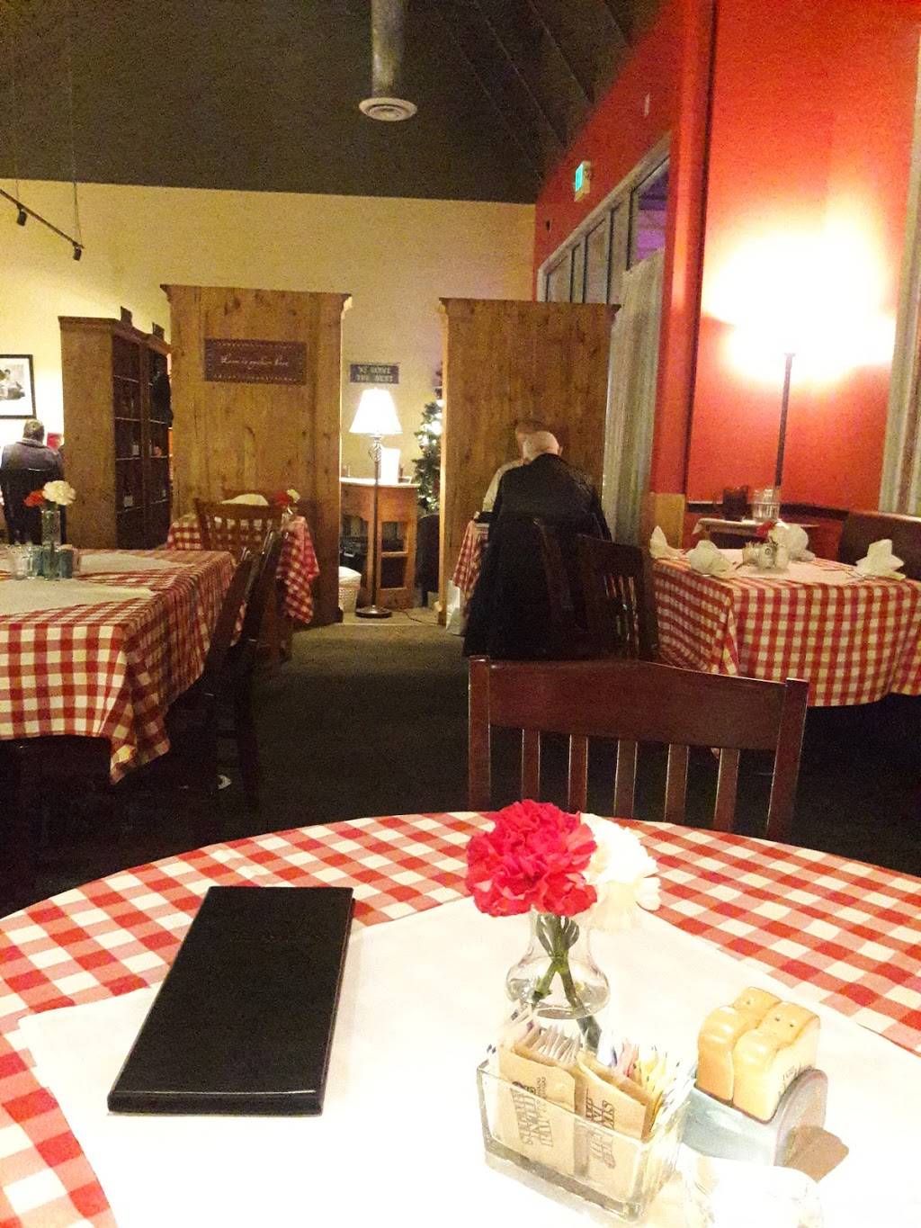 Pinocchios Incredible Italian | restaurant | 210 Ken Pratt Blvd #260, Longmont, CO 80501, USA | 3036517828 OR +1 303-651-7828