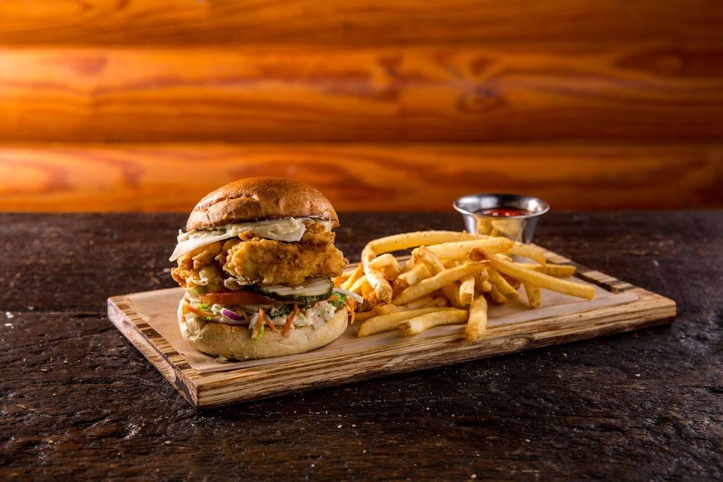 Twin Peaks Altamonte Springs | restaurant | 227 FL-436, Altamonte Springs, FL 32714, USA | 4076493171 OR +1 407-649-3171