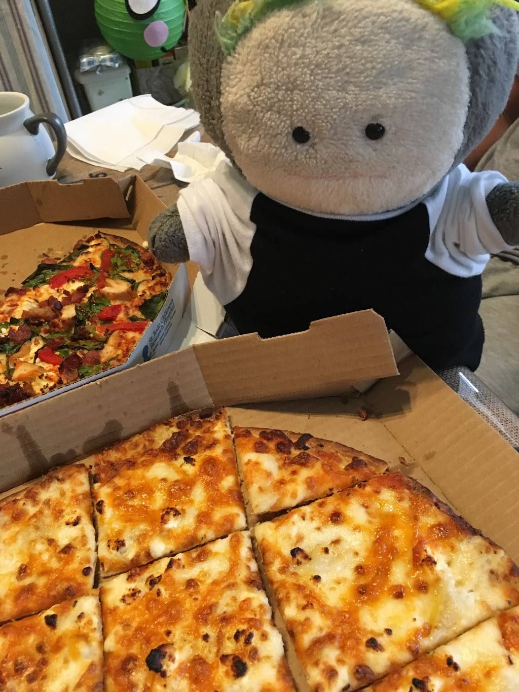 Dominos Pizza | meal delivery | 15003 Metcalf Ave, Overland Park, KS 66223, USA | 9138513003 OR +1 913-851-3003