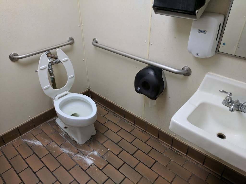 A&W Restaurant | restaurant | 380 Kimball Crossing Dr, Kimball, TN 37347, USA | 4238379759 OR +1 423-837-9759