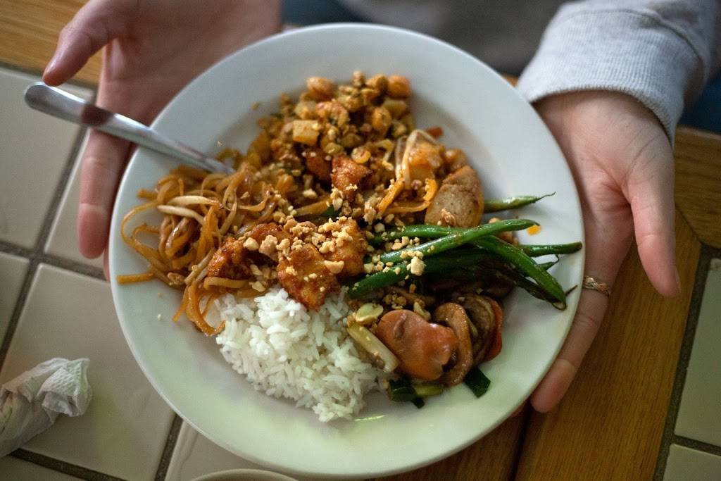 Thai Kitchen | restaurant | 327 Dean A McGee Ave, Oklahoma City, OK 73102, USA | 4052360229 OR +1 405-236-0229