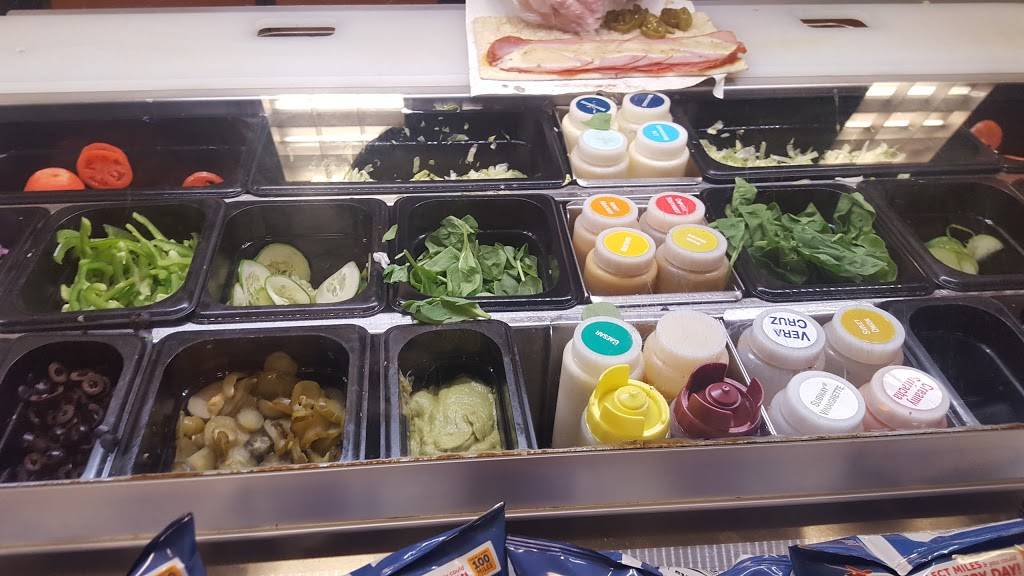 Subway | meal takeaway | 3921 Saratoga Blvd Suite 101, Corpus Christi, TX 78415, USA | 3618512100 OR +1 361-851-2100