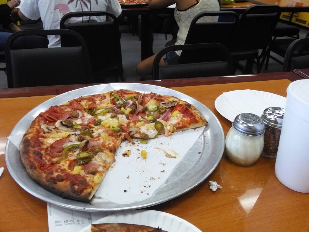 Uno Free Pizza | restaurant | 2525 Westminster Ave, Santa Ana, CA 92706, USA | 7145541966 OR +1 714-554-1966