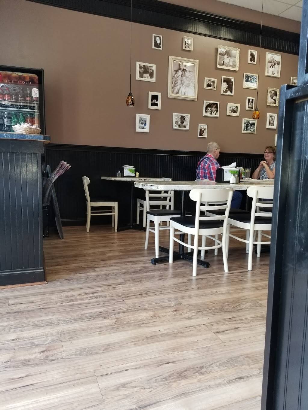 Babas Pizzeria | restaurant | 236 Carmichael Way #302, Chesapeake, VA 23322, USA | 7572047876 OR +1 757-204-7876