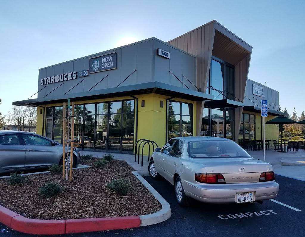 Starbucks | cafe | 1600 Challenge Way, Sacramento, CA 95815, USA | 9169245950 OR +1 916-924-5950