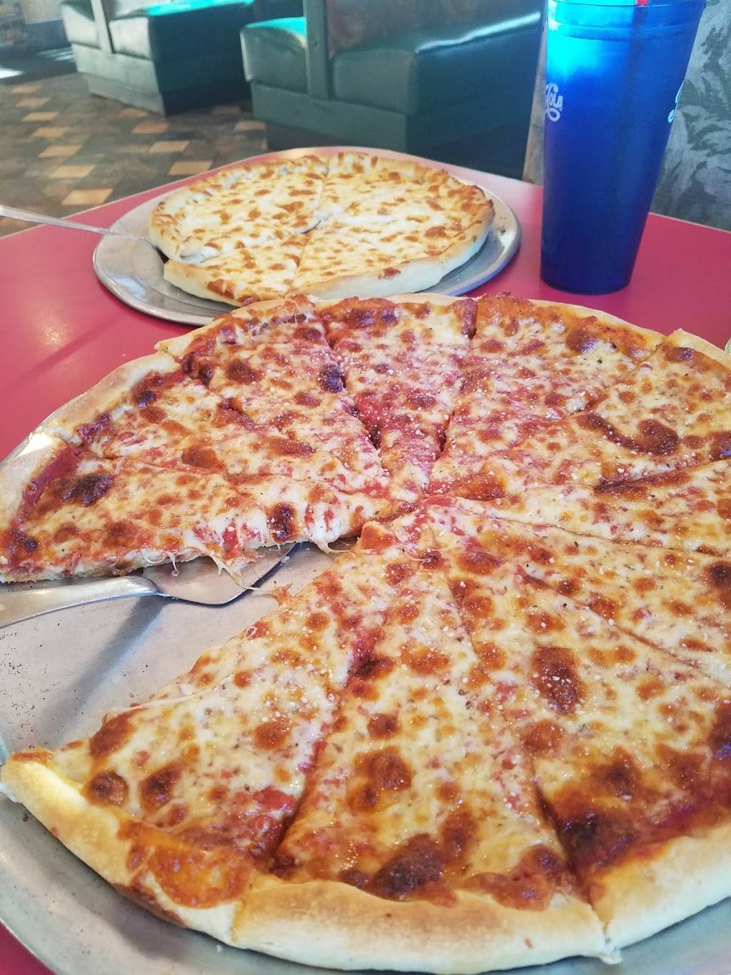 Votinos Pizza Kitchen | restaurant | 2515 Okeechobee Rd, Fort Pierce, FL 34947, USA | 7724614184 OR +1 772-461-4184