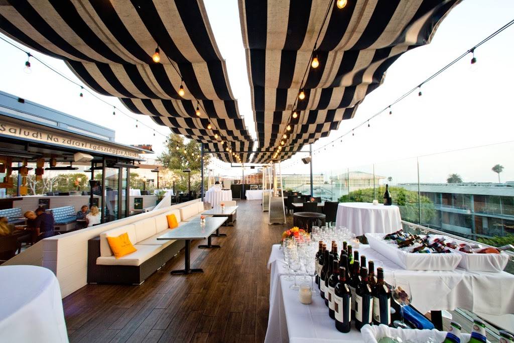 Sonoma Wine Garden | restaurant | 395 Santa Monica Pl #300, Santa Monica, CA 90401, USA | 4242144560 OR +1 424-214-4560