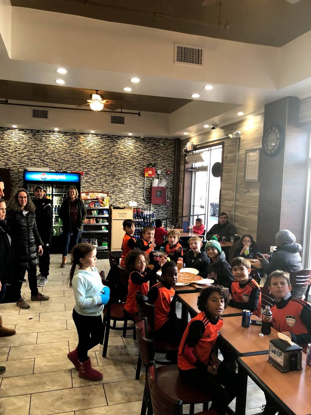 Mark’s Pizza & Subs | meal delivery | 10B Washington St, Wellesley Hills, MA 02481, USA | 7812190492 OR +1 781-219-0492