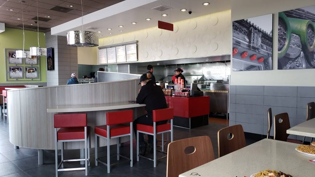 Panda Express | restaurant | 5670 S Chambers Rd, Aurora, CO 80015, USA | 3036806002 OR +1 303-680-6002