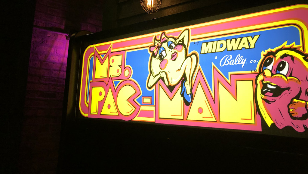 Kite String Cantina | restaurant | 1851 W Addison St, Chicago, IL 60613, USA | 7736665221 OR +1 773-666-5221