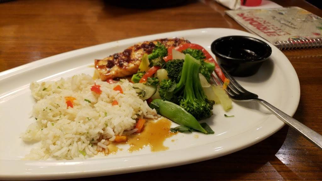 TGI Fridays | restaurant | 6721 La Tijera Blvd, Los Angeles, CA 90045, USA | 3103371143 OR +1 310-337-1143