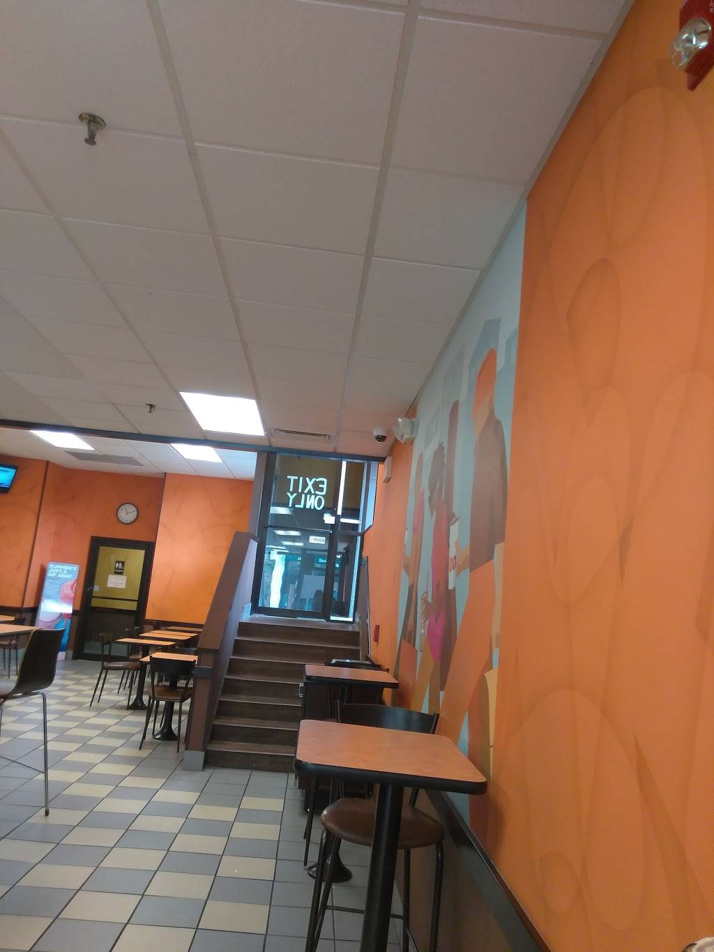 Dunkin | bakery | 138 S Main St, Fall River, MA 02721, USA | 5086767851 OR +1 508-676-7851