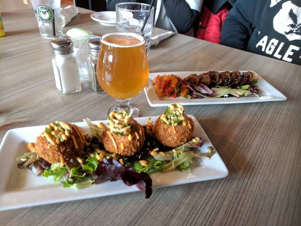 Dive Bar & Grille | restaurant | 2132 E Carson St, Pittsburgh, PA 15203, USA | 4124812969 OR +1 412-481-2969