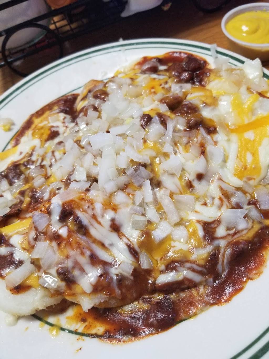 Mollies Kountry Kitchen | restaurant | 16727 Bear Valley Rd # 120, Hesperia, CA 92345, USA | 7609493031 OR +1 760-949-3031