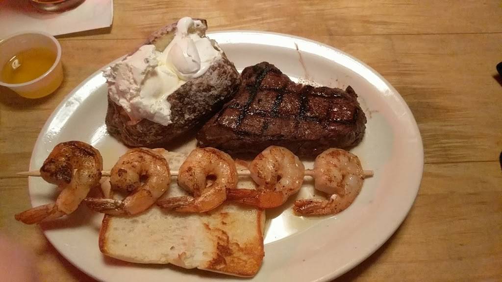 Texas Roadhouse | restaurant | 200 W E McGalliard Rd, Muncie, IN 47303, USA | 7652827113 OR +1 765-282-7113