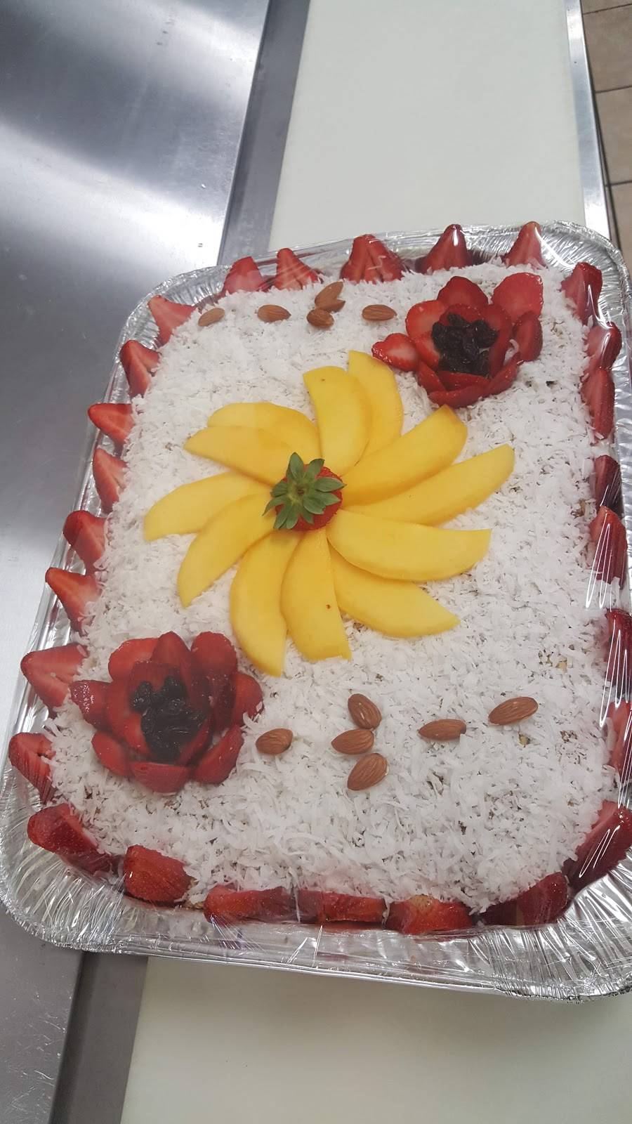 Jugos Naturales | restaurant | 7924 State St, Huntington Park, CA 90255, USA | 3235851626 OR +1 323-585-1626