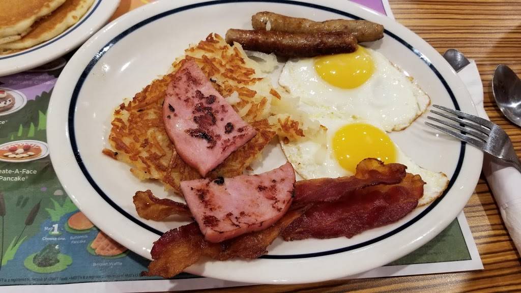 IHOP | restaurant | 2935 Hempstead Turnpike, Levittown, NY 11756, USA | 5165975490 OR +1 516-597-5490