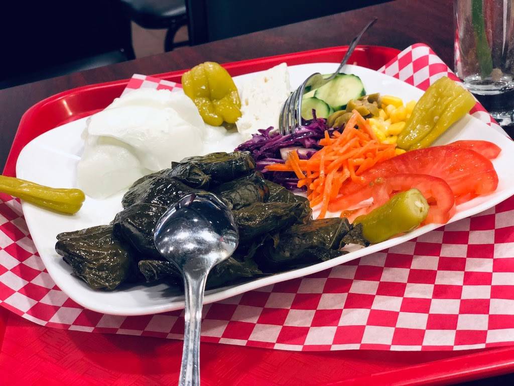 Zee Doner Kebab | restaurant | 1701 McFarland Blvd E #182, Tuscaloosa, AL 35404, USA | 2055346570 OR +1 205-534-6570