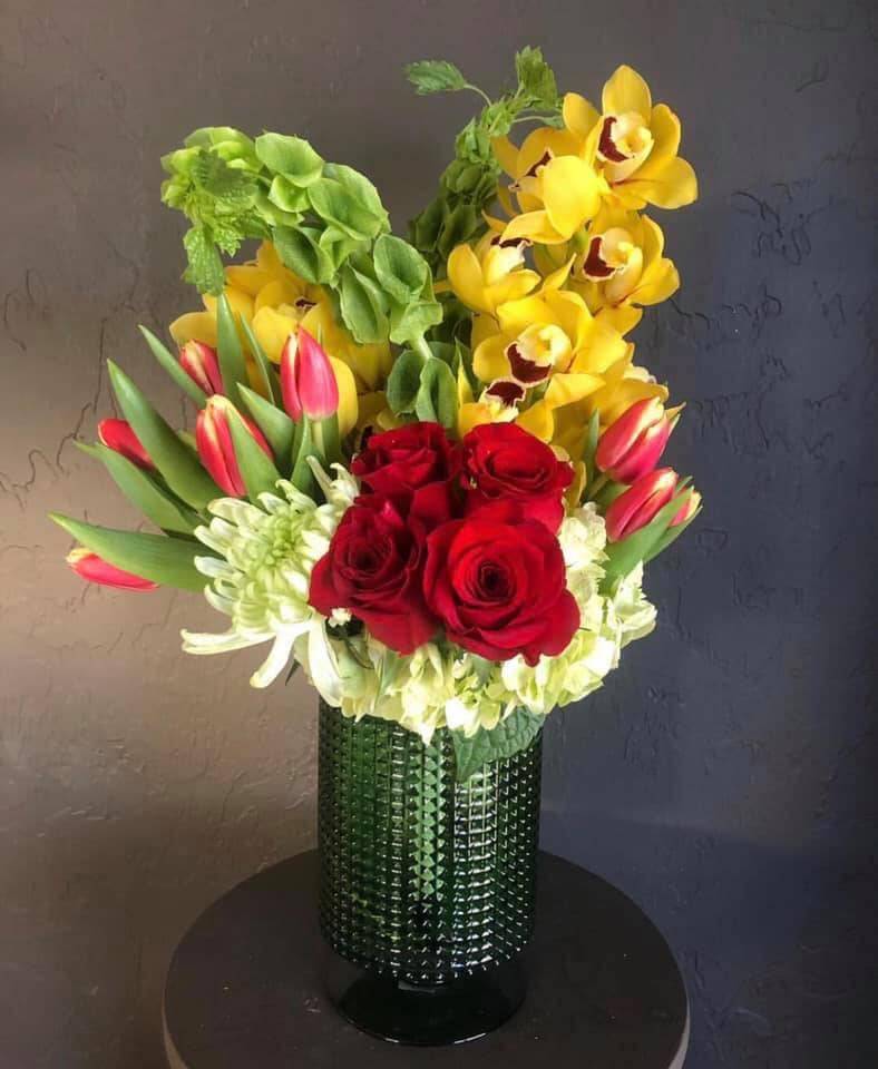 Howard Brothers Florists | restaurant | 2220 N Classen Blvd Suite F, Oklahoma City, OK 73106, USA | 4056324747 OR +1 405-632-4747
