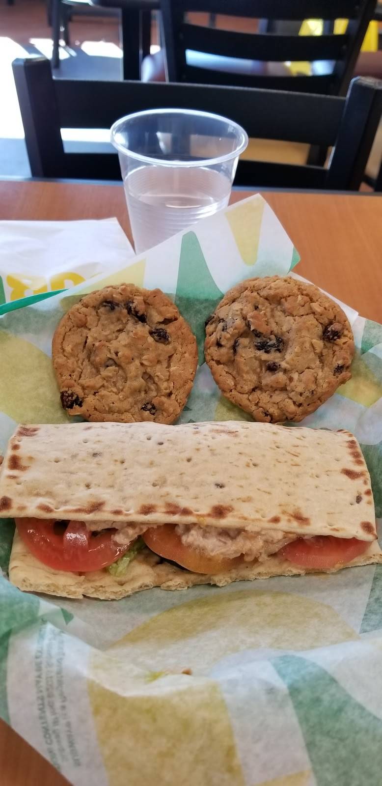 Subway | restaurant | 2302 W Deer Valley Rd, Phoenix, AZ 85027, USA | 6232157805 OR +1 623-215-7805