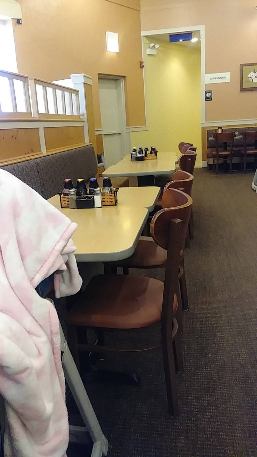 IHOP | restaurant | 7601 S Cicero Ave, Chicago, IL 60652, USA | 7737674340 OR +1 773-767-4340