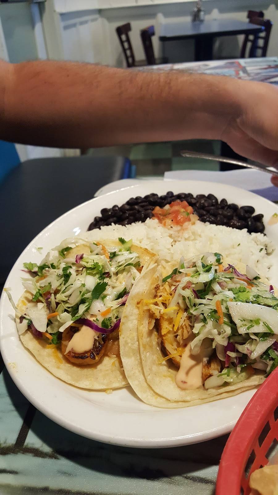 Wahoos Fish Taco | restaurant | 3000 Bristol St, Costa Mesa, CA 92626, USA | 7144350130 OR +1 714-435-0130