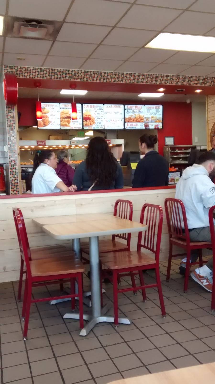 Popeyes Louisiana Kitchen | restaurant | 19N430 Hwy 20, Hampshire, IL 60140, USA | 8476834550 OR +1 847-683-4550