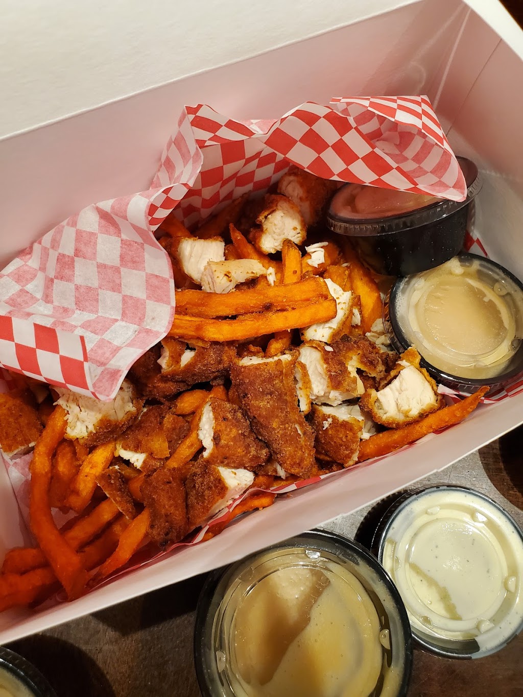 5th Street Burger & Fries | restaurant | 1158 W Washington St #106, Tempe, AZ 85281, USA | 4809121621 OR +1 480-912-1621