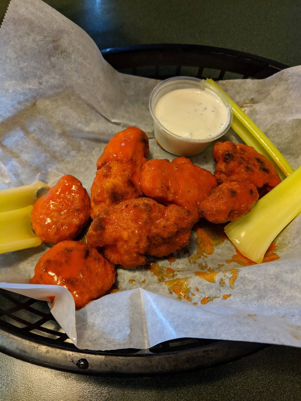 Round Table Pizza | meal delivery | 2630 S Tracy Blvd #1140, Tracy, CA 95376, USA | 2098338300 OR +1 209-833-8300