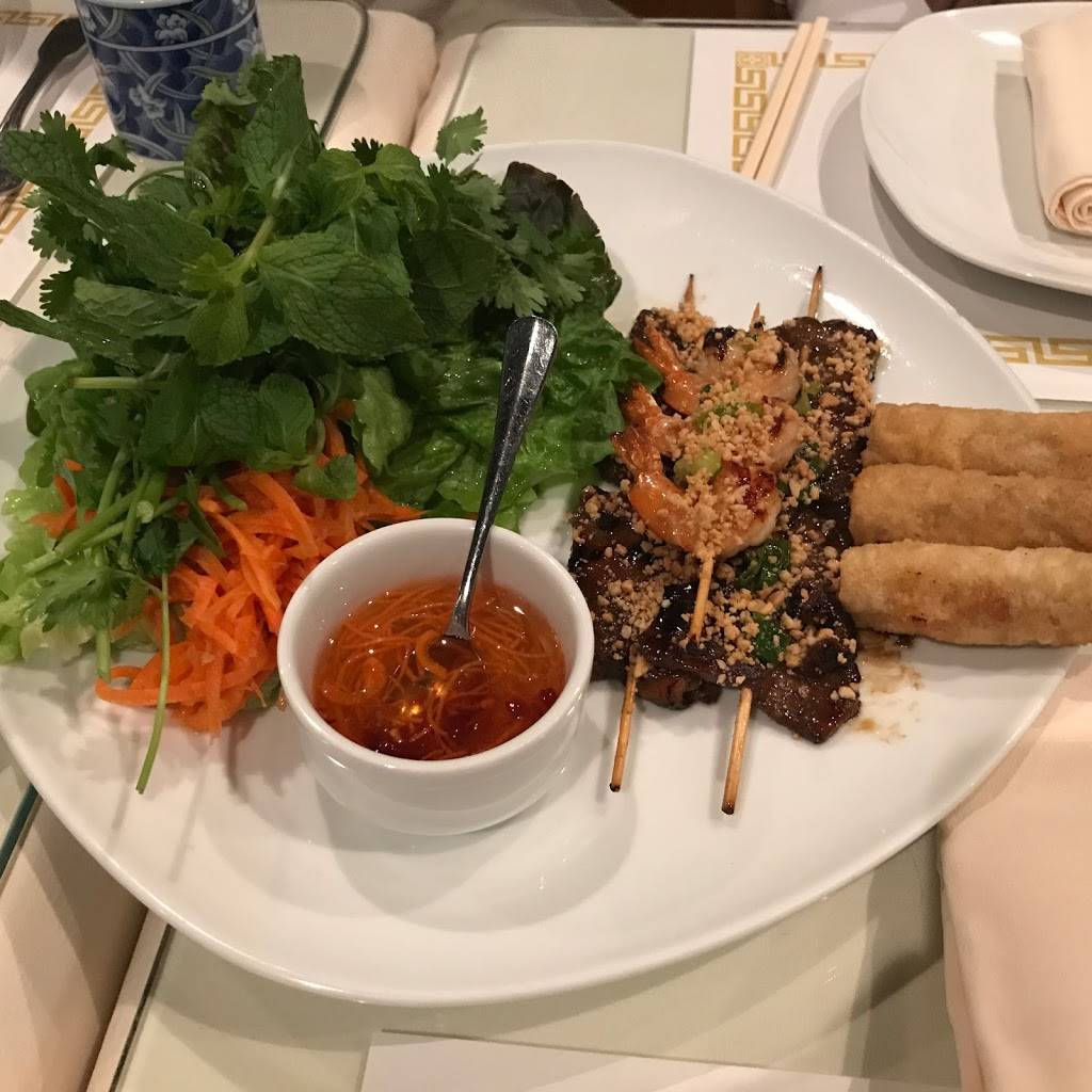 La Vie | restaurant | 5830 Geary Blvd, San Francisco, CA 94121, USA | 4156688080 OR +1 415-668-8080