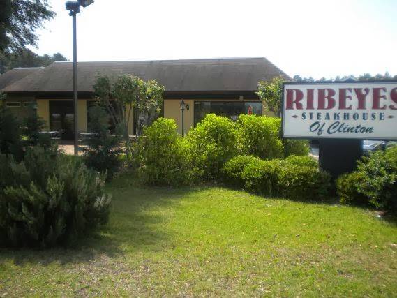 Ribeyes Steakhouse | restaurant | 100 Westover Rd, Clinton, NC 28328, USA | 9105902550 OR +1 910-590-2550