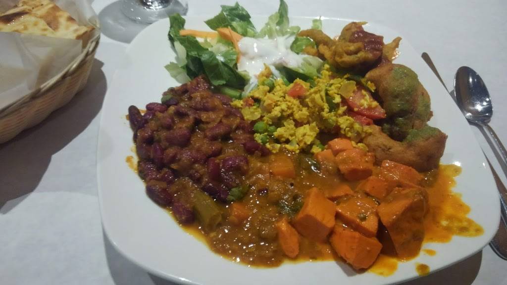 Taj Fine Indian Cuisine | restaurant | 365 Feura Bush Rd, Glenmont, NY 12077, USA | 5189773050 OR +1 518-977-3050