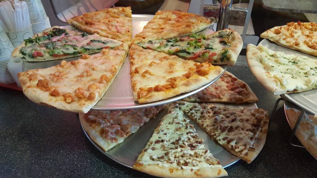 Romeos Ristorante & Pizza | restaurant | 20 Jernee Mill Rd #65, Sayreville, NJ 08872, USA | 7322546252 OR +1 732-254-6252